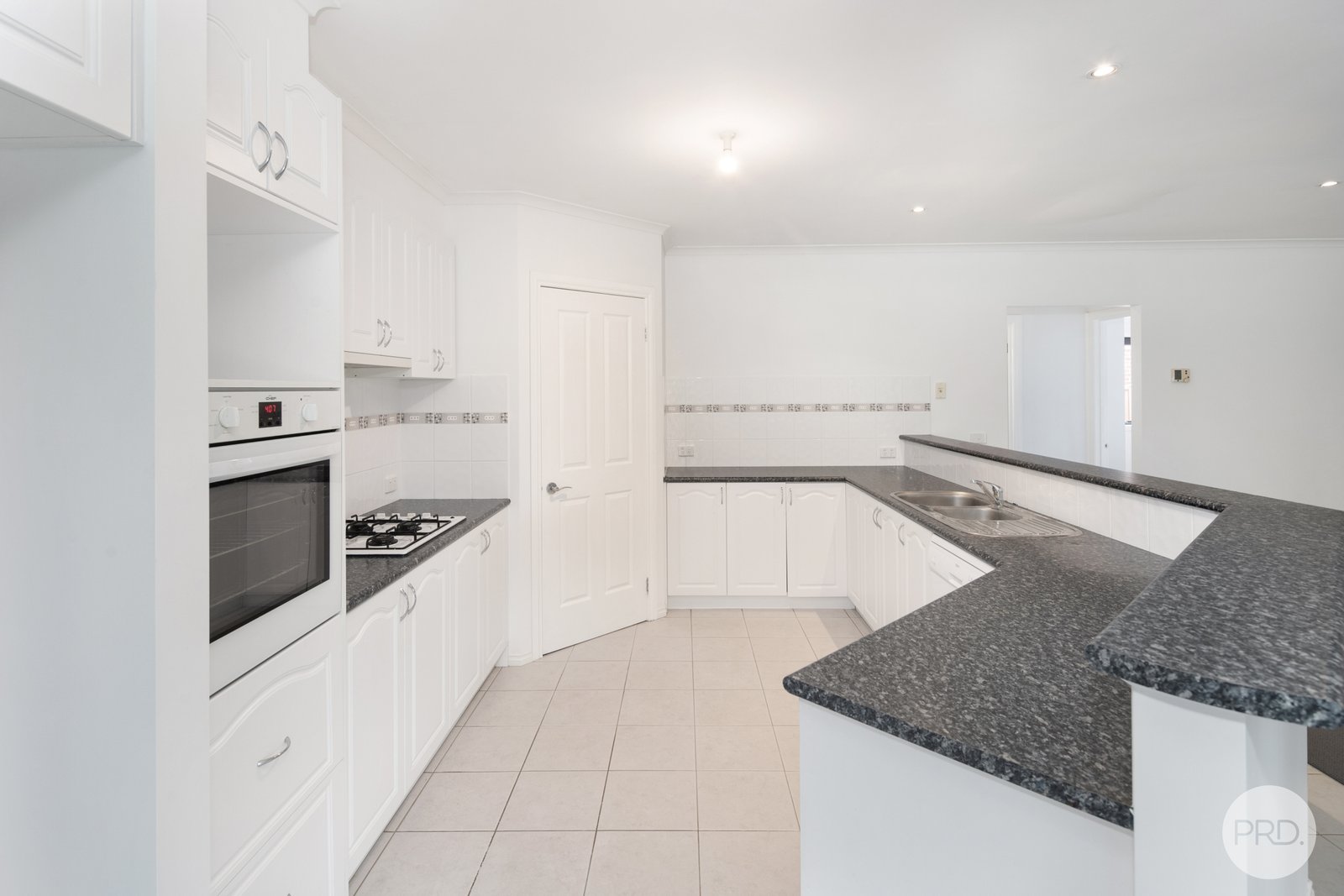 5 Fadden Court DELACOMBE 2