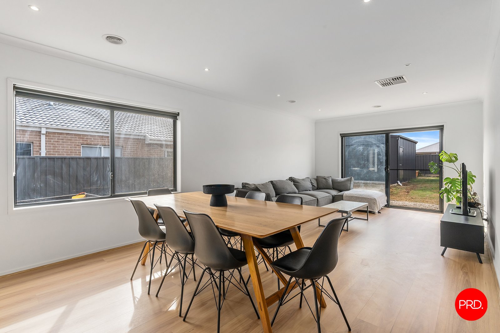 5 Fairfield Boulevard JACKASS FLAT 6