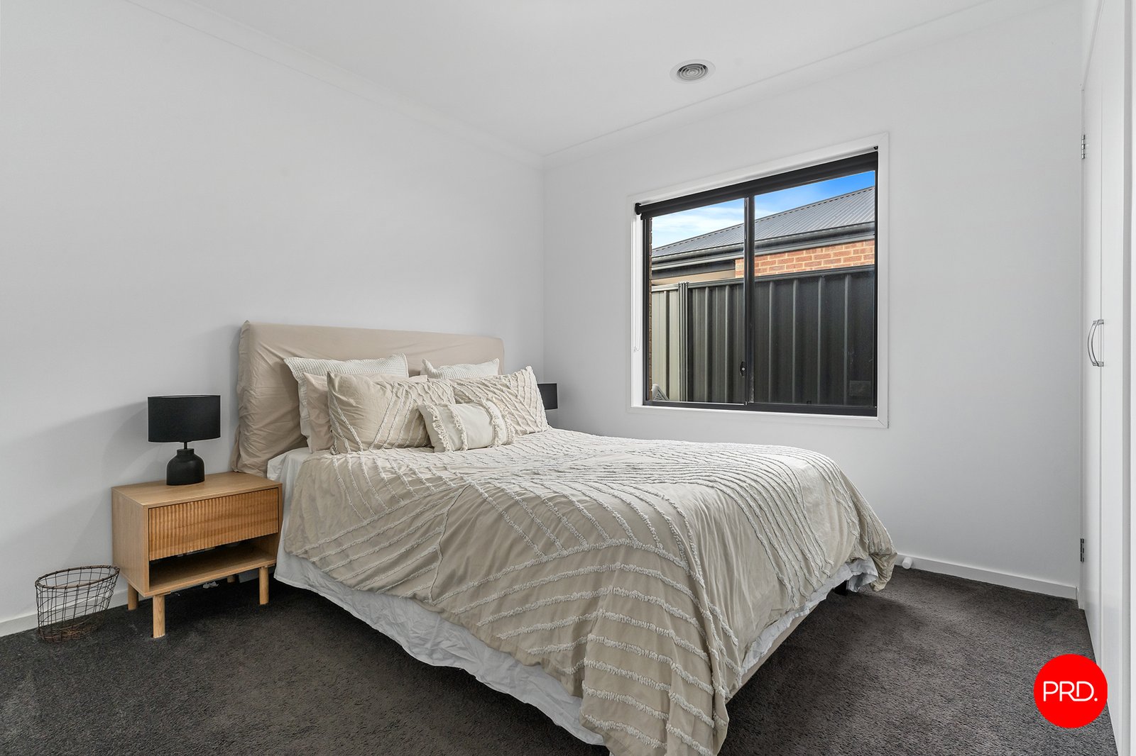 5 Fairfield Boulevard JACKASS FLAT 8