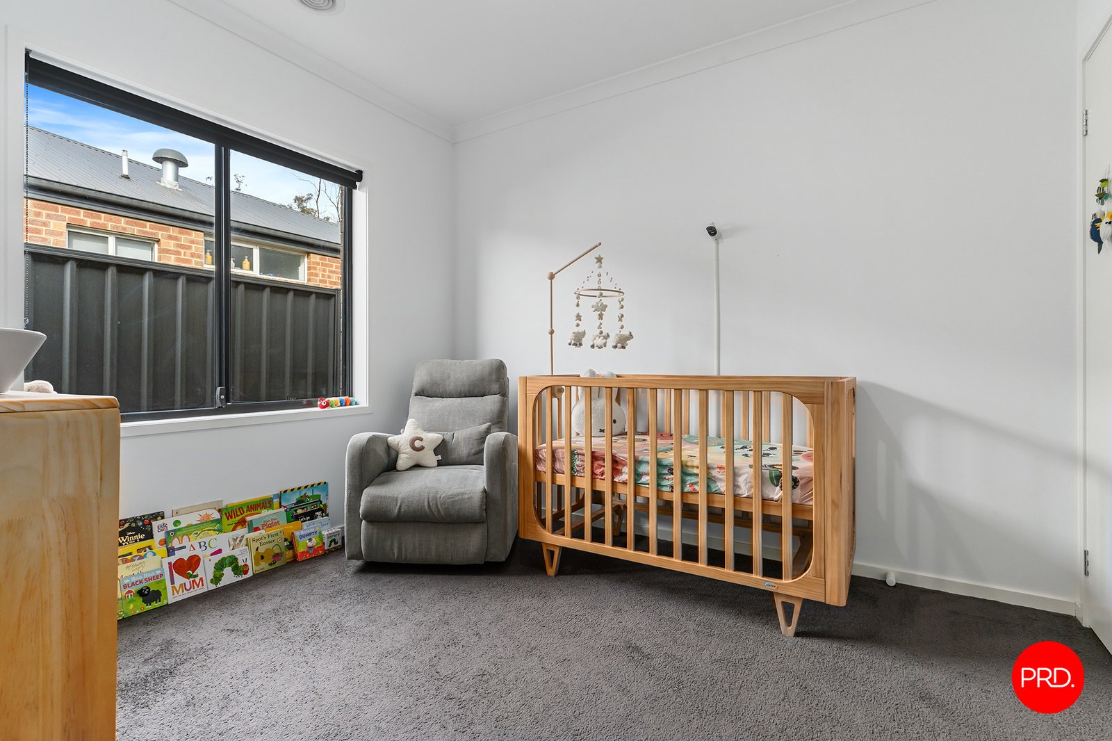 5 Fairfield Boulevard JACKASS FLAT 11