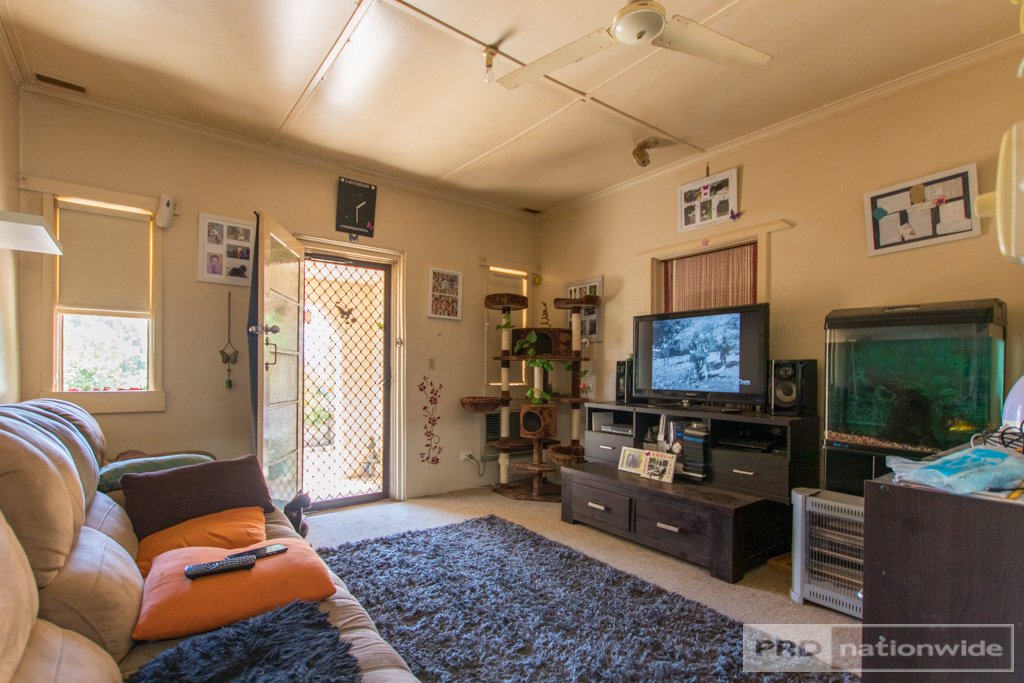 5 Fairway Drive TUMUT 3