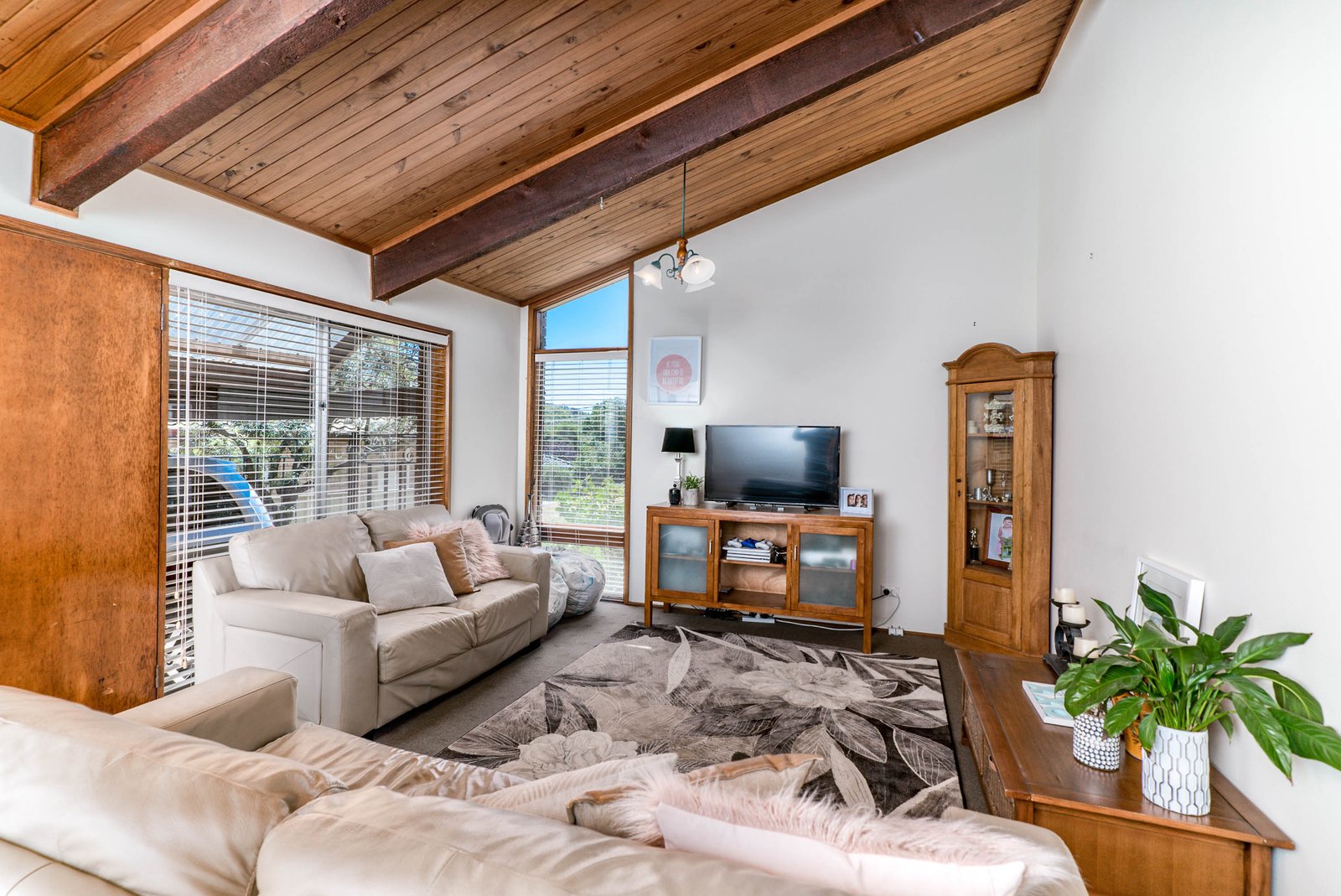 5 Falcon Place KOORINGAL 3