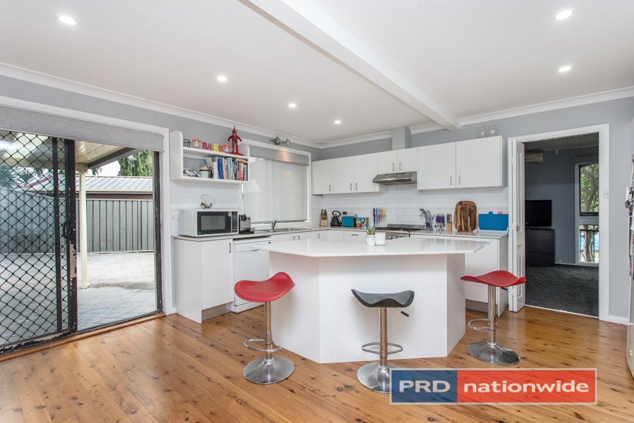 5 Fallowfield Crescent WERRINGTON DOWNS 4