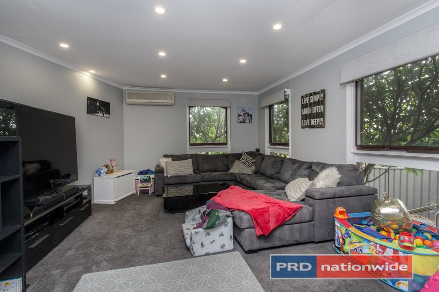 5 Fallowfield Crescent WERRINGTON DOWNS 5