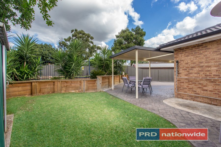 5 Fallowfield Crescent WERRINGTON DOWNS 13