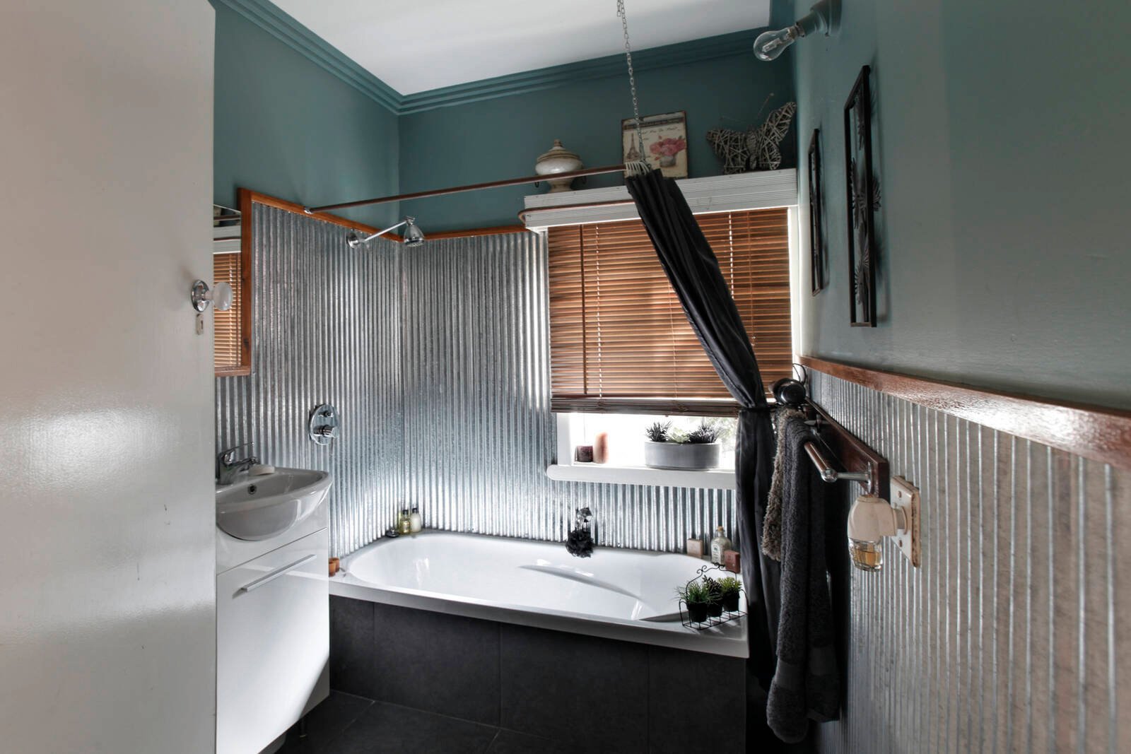 Real Estate and Property in 5 Falls Road, Trentham, VIC