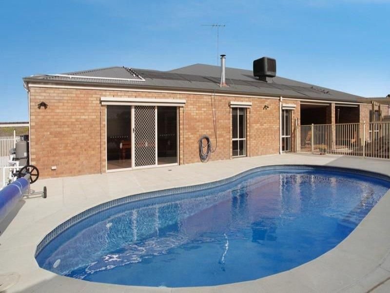 Gallery: 5 Ficinia Mews