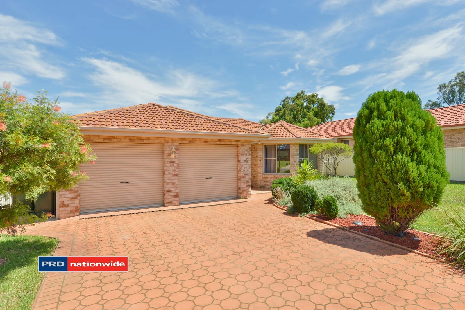 5 Finch Place TAMWORTH 1
