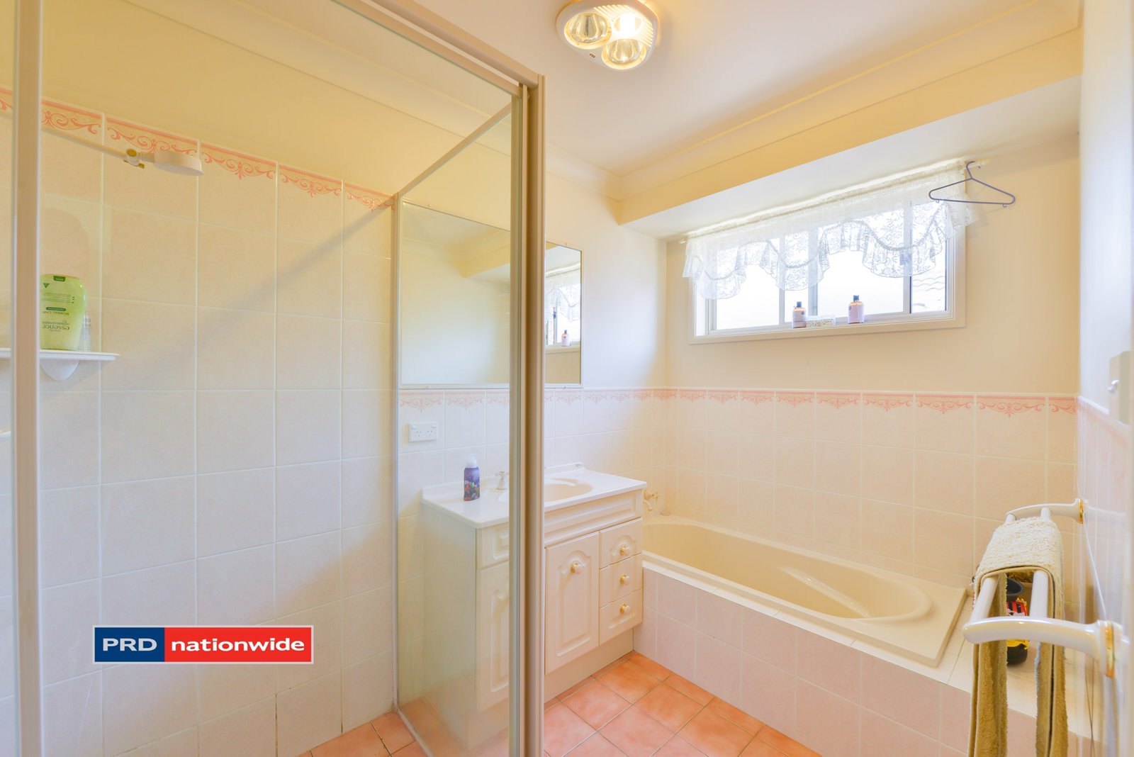 5 Finch Place TAMWORTH 6