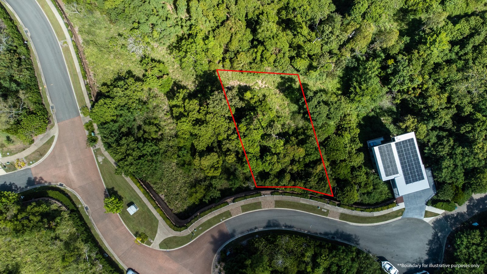 5 Flame Tree Court AIRLIE BEACH 2