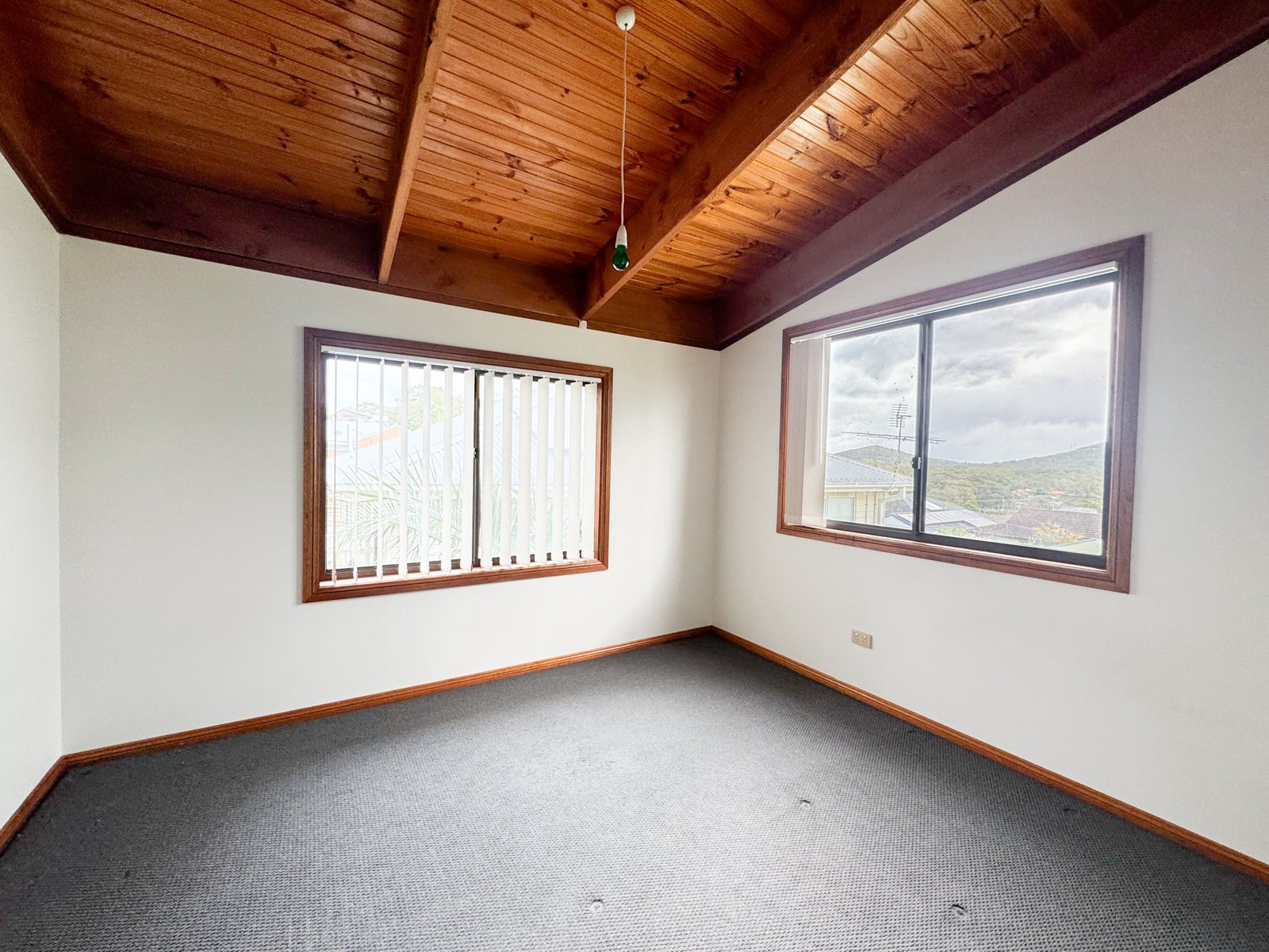 5 Flannel Flower Fairway SHOAL BAY 13