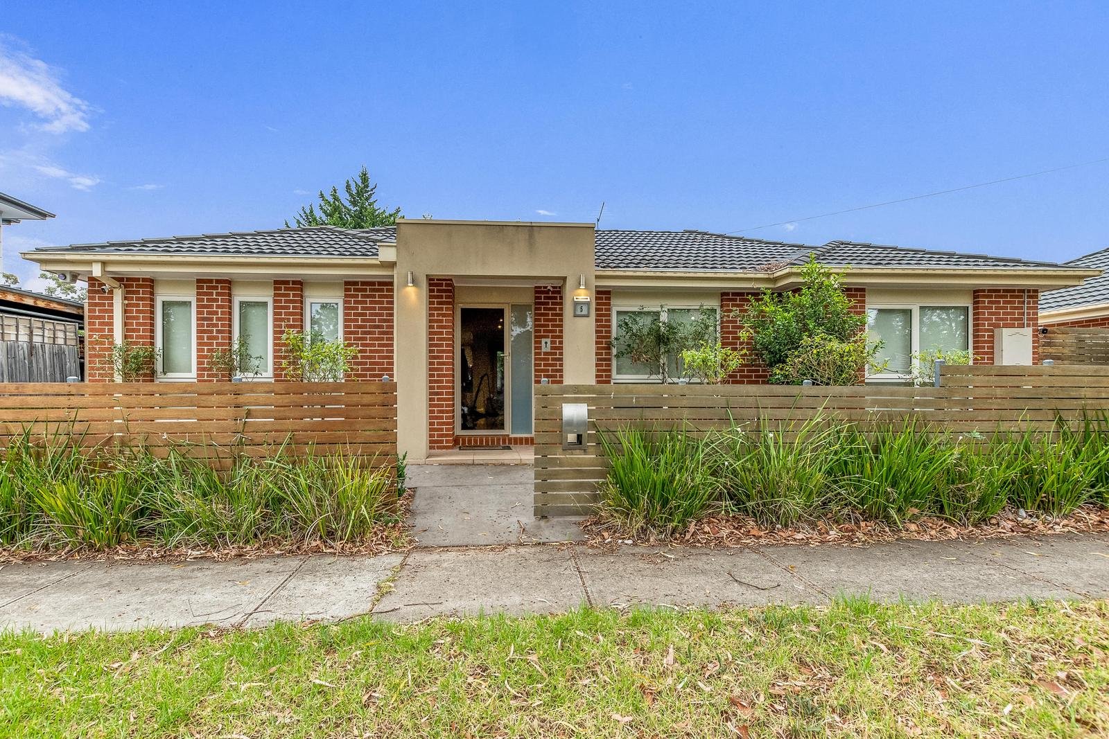 5 Francis Street, Keilor Park VIC 3042