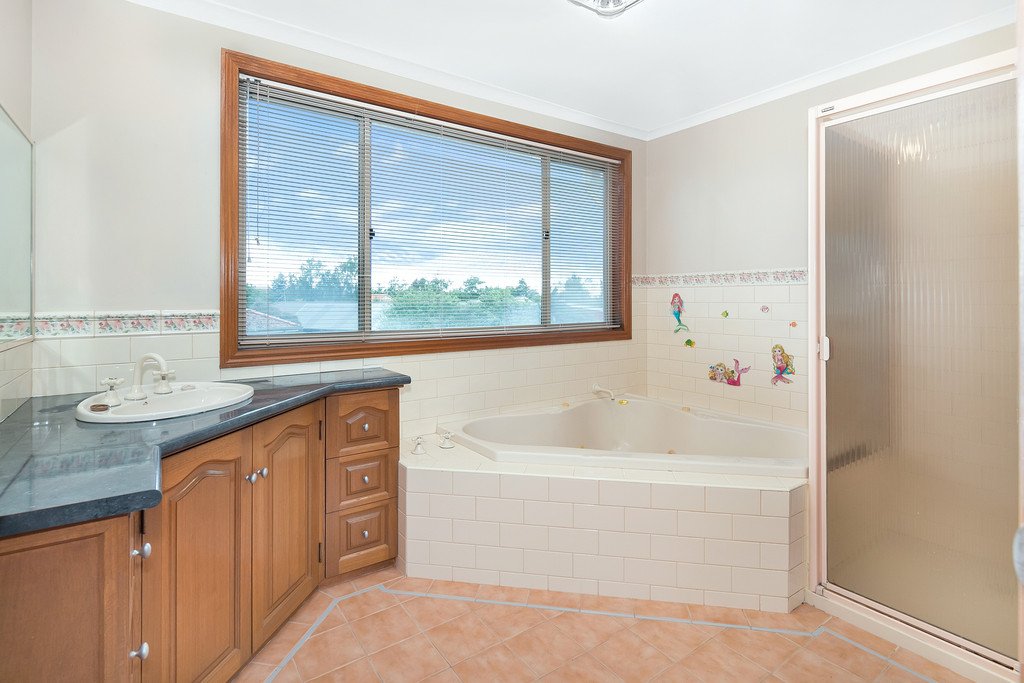 5 Franklin Court ALFREDTON 4