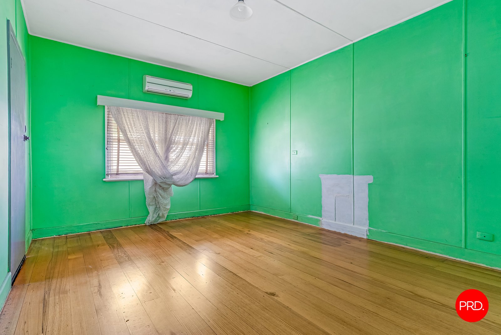 5 Fry St  EAGLEHAWK 4