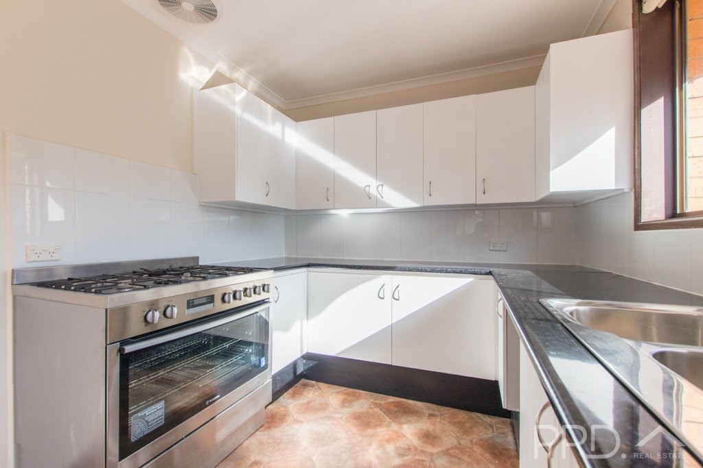 5 Gadara Place TUMUT 2