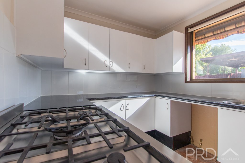 5 Gadara Place TUMUT 3