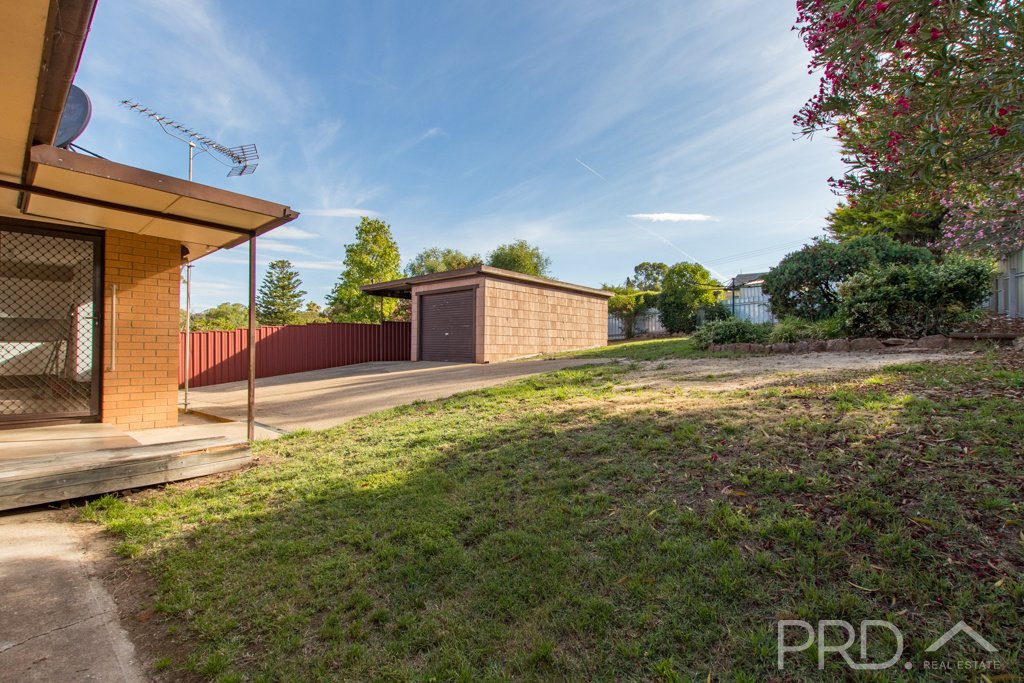 5 Gadara Place TUMUT 11