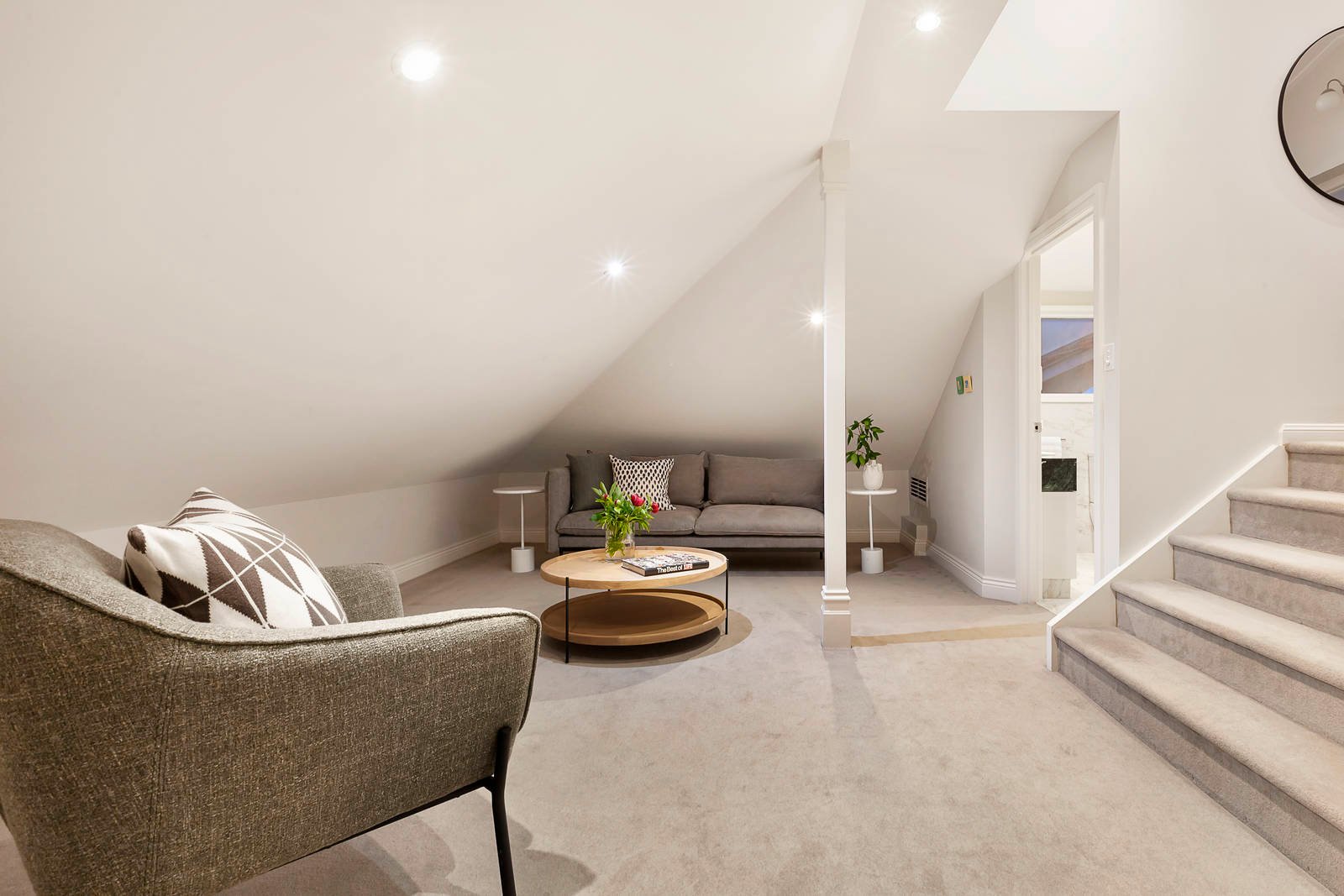 Real Estate and Property in 5 Gaynor Court, Malvern, VIC