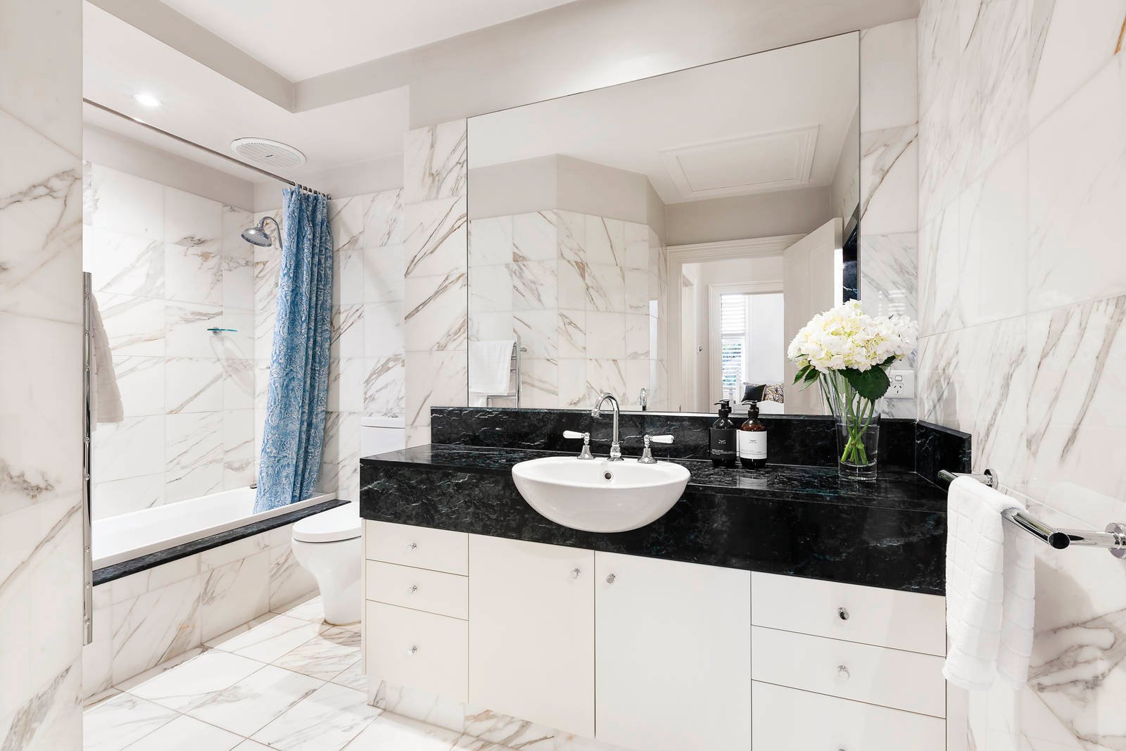 Real Estate and Property in 5 Gaynor Court, Malvern, VIC