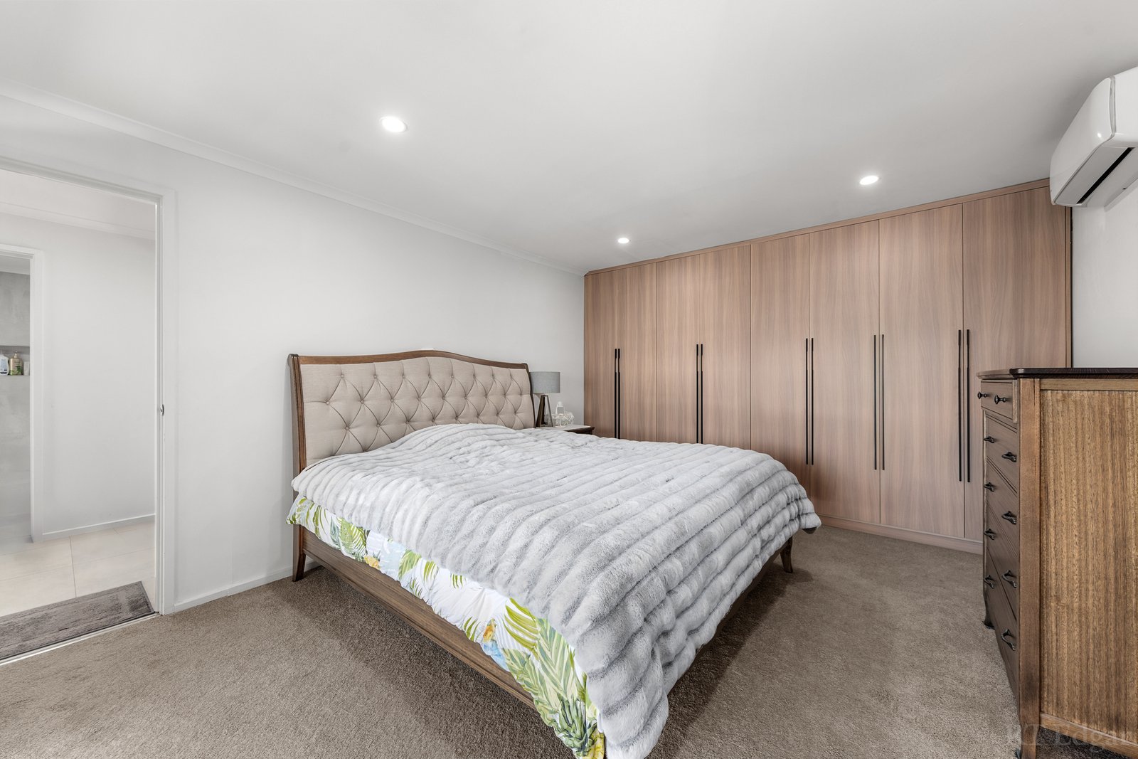 Real Estate and Property in 5 George Road, Vermont South, VIC