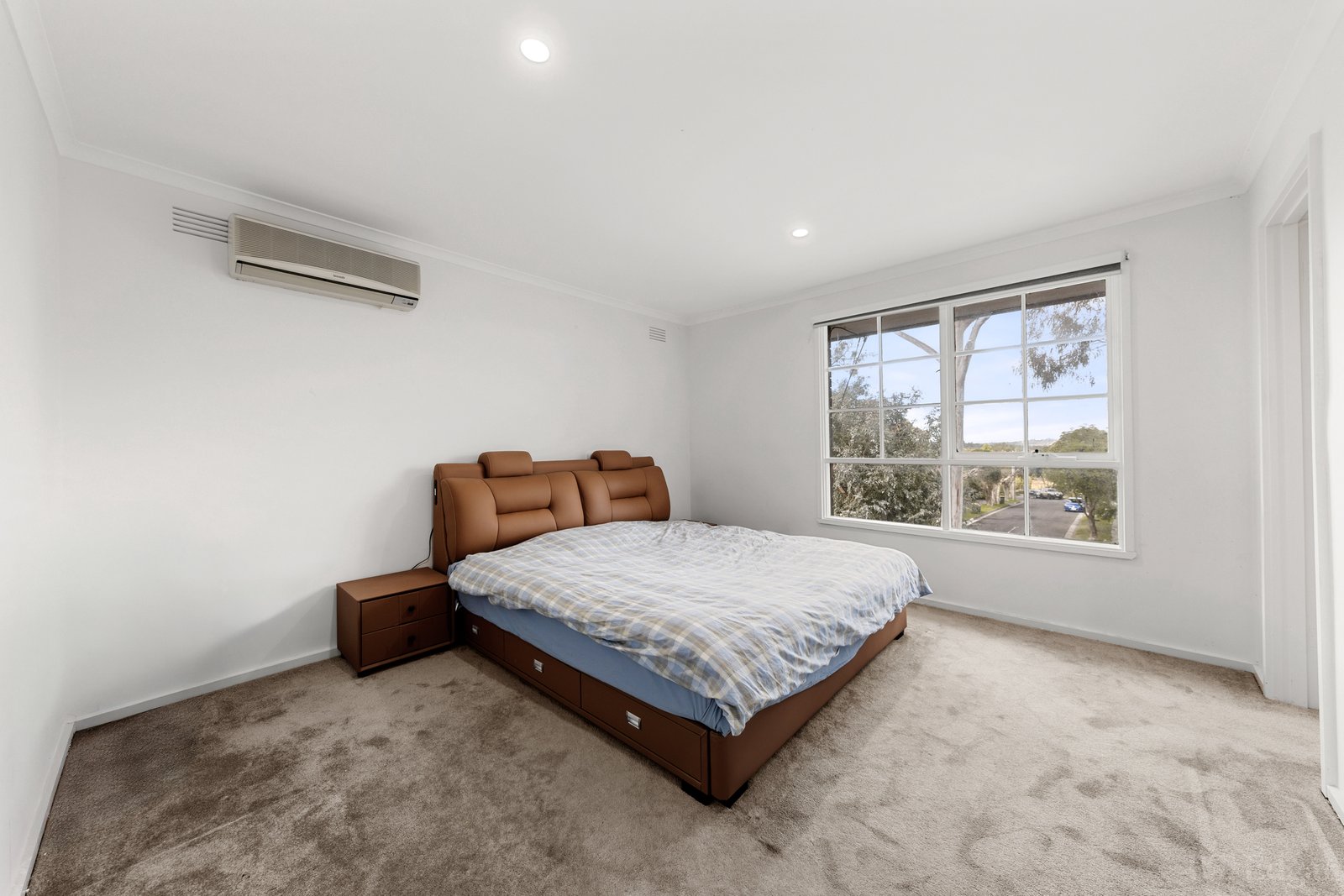 Real Estate and Property in 5 George Road, Vermont South, VIC