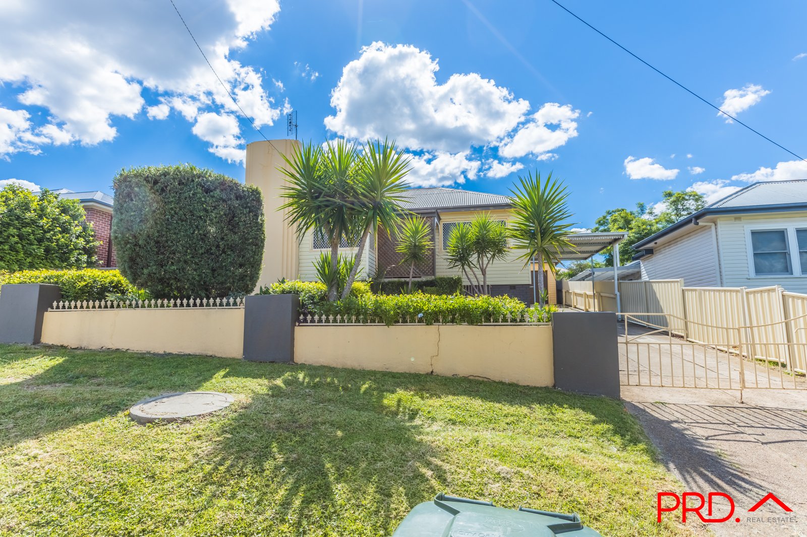 5 George Street TAMWORTH 2