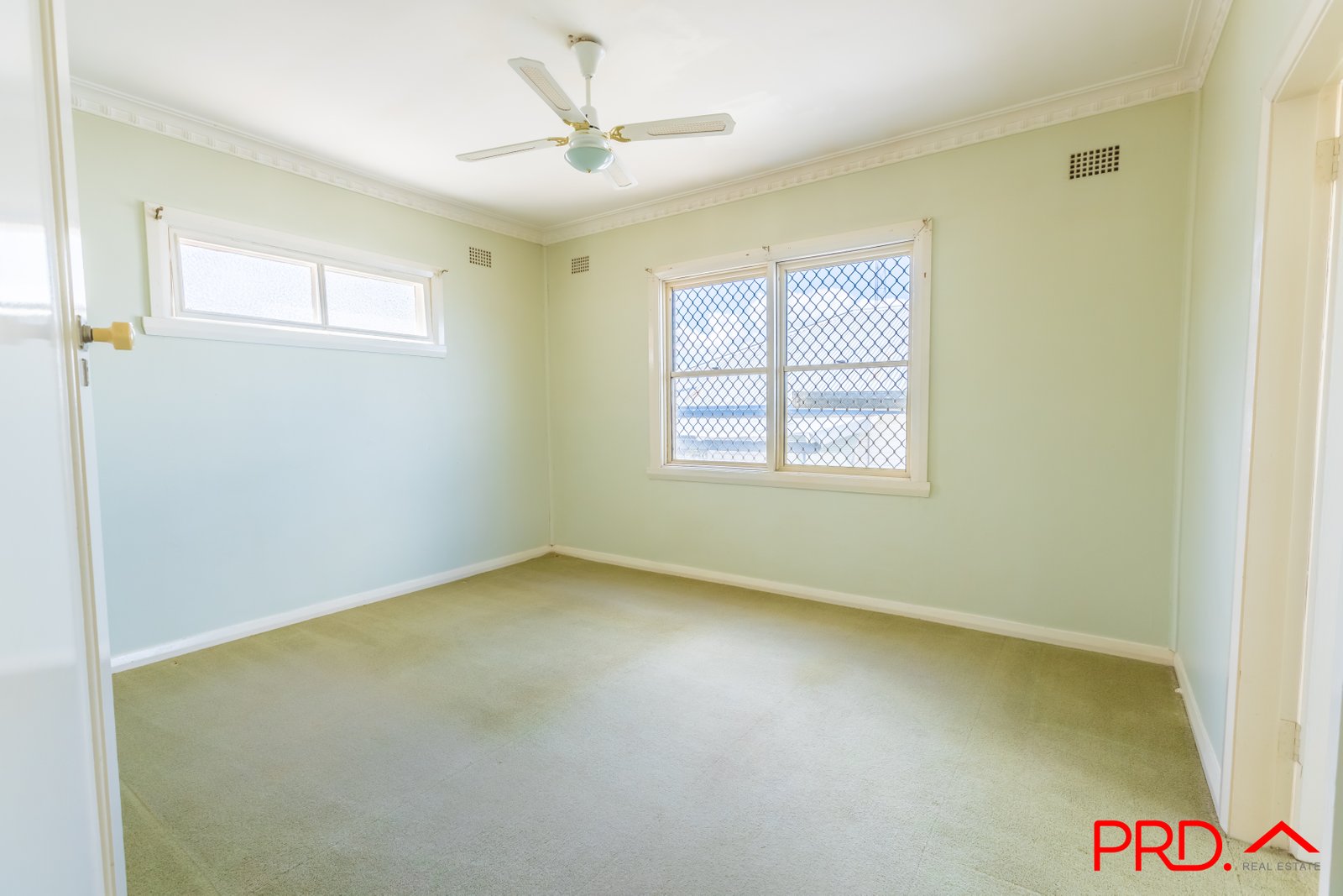 5 George Street TAMWORTH 13