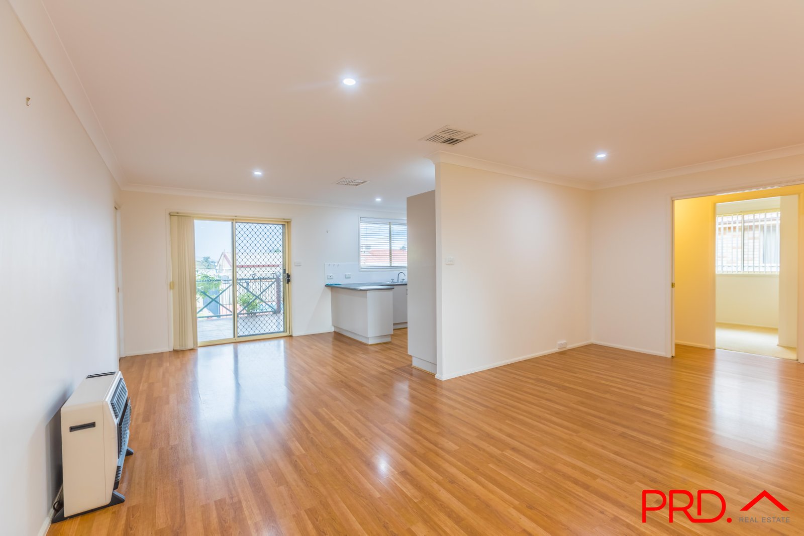 5 Giles Place TAMWORTH 7