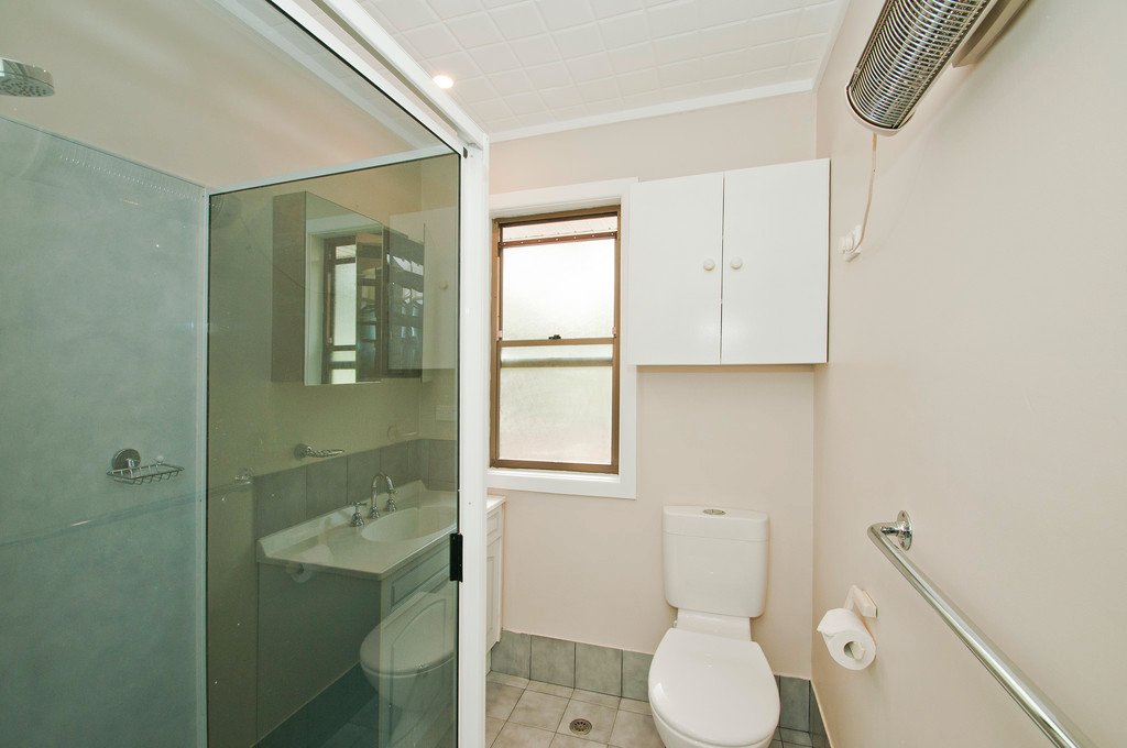 5 Gillard Pl  BERKELEY 12