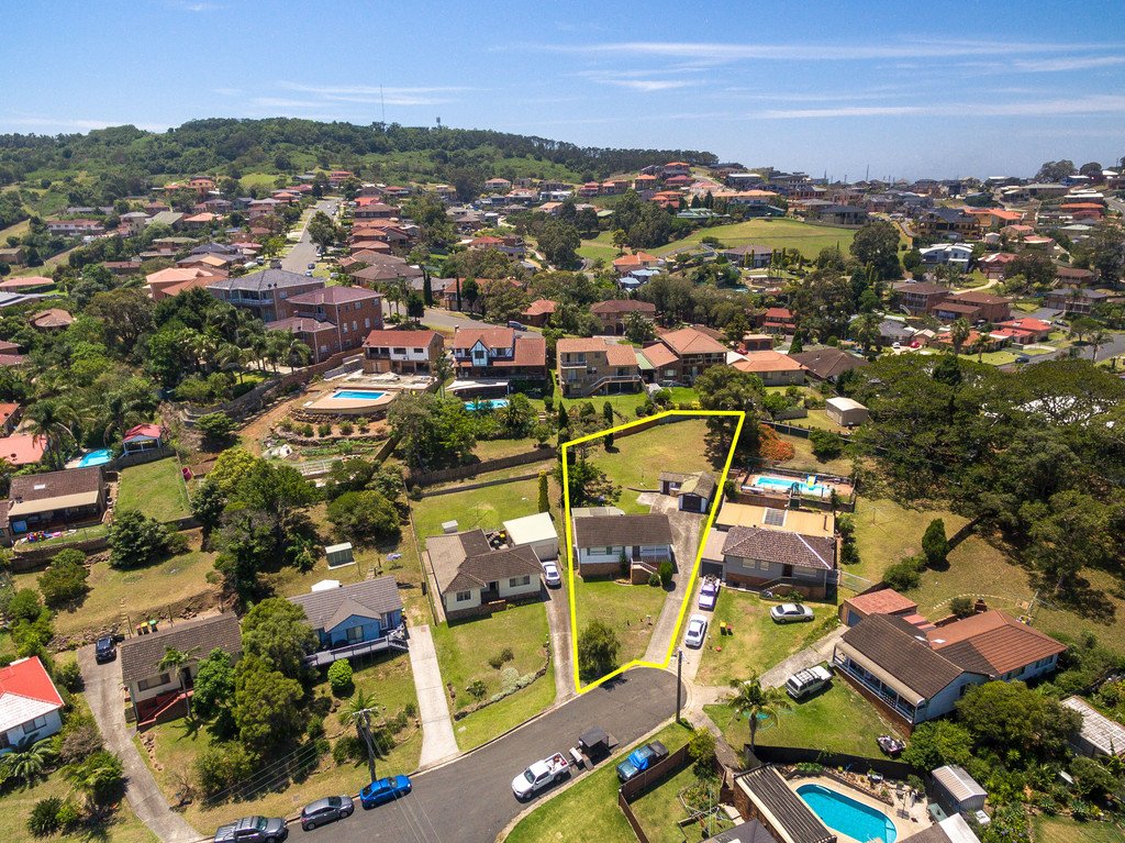 5 Gillard Place BERKELEY 13