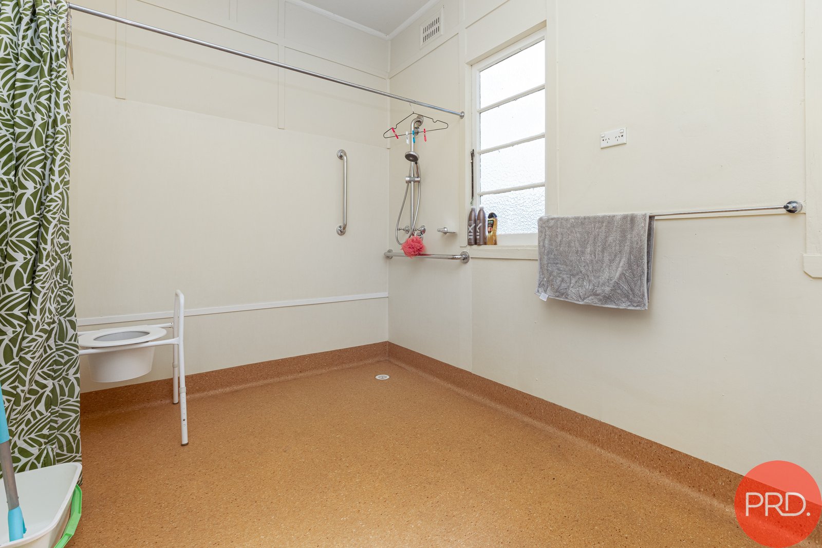 5 Gipps Street MAITLAND 16