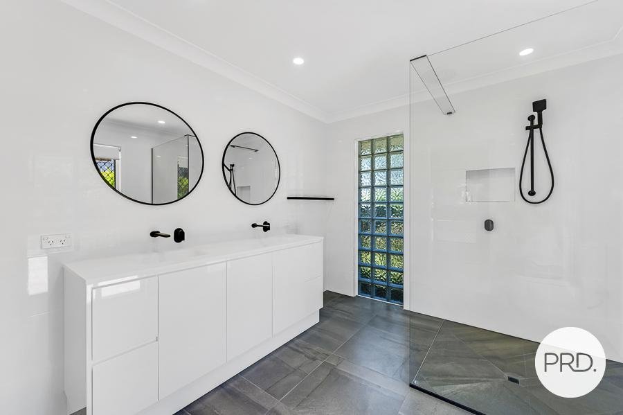 5 Glen Iris Place ROBINA 7