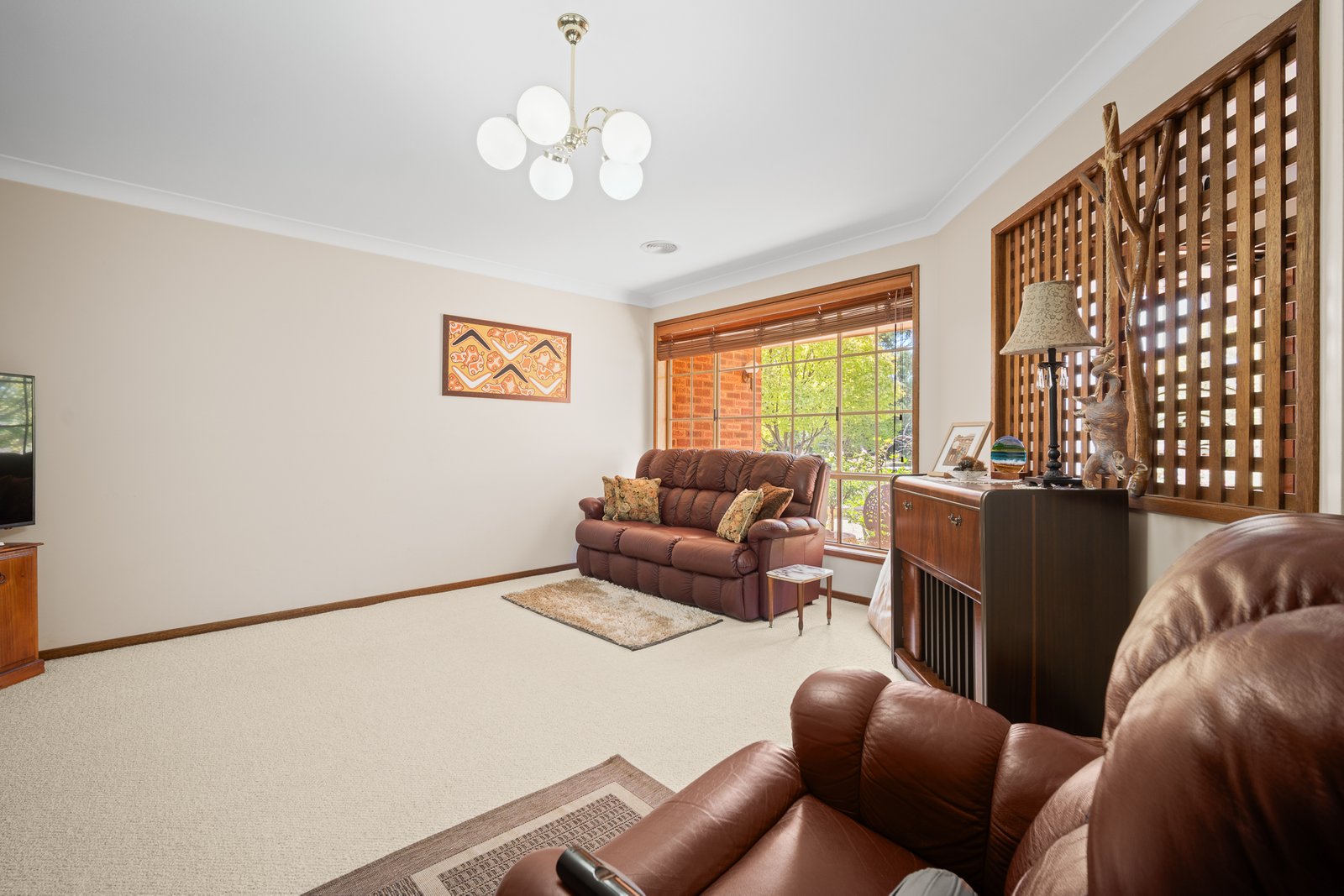 5 Glenvale Place BOURKELANDS 7