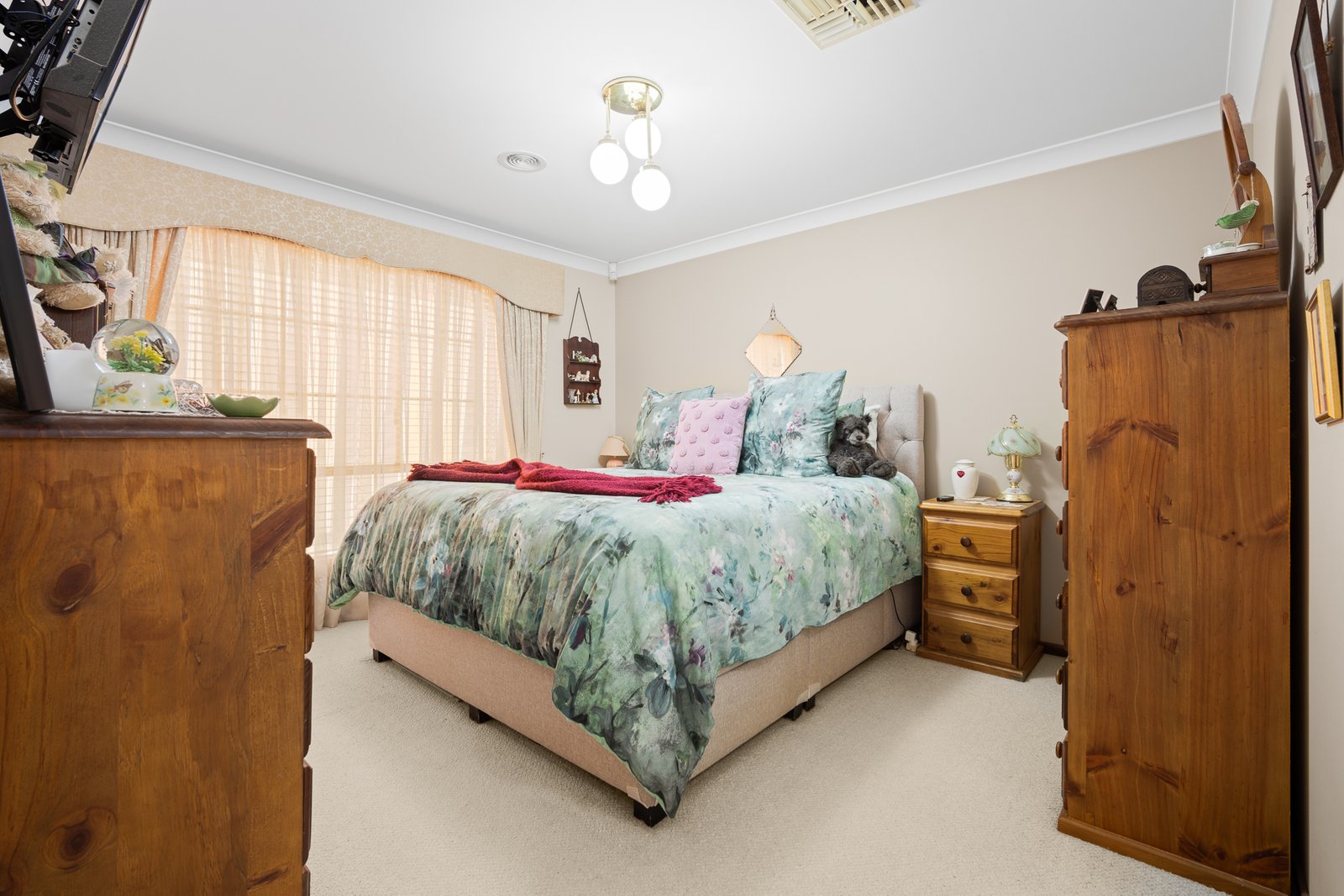 5 Glenvale Place BOURKELANDS 9