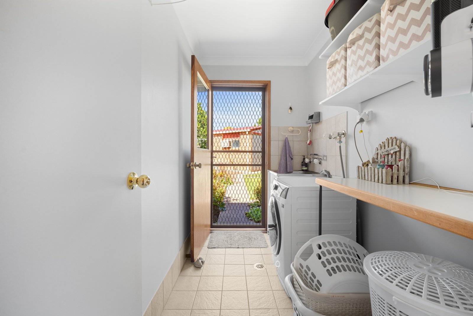5 Glenvale Place BOURKELANDS 16
