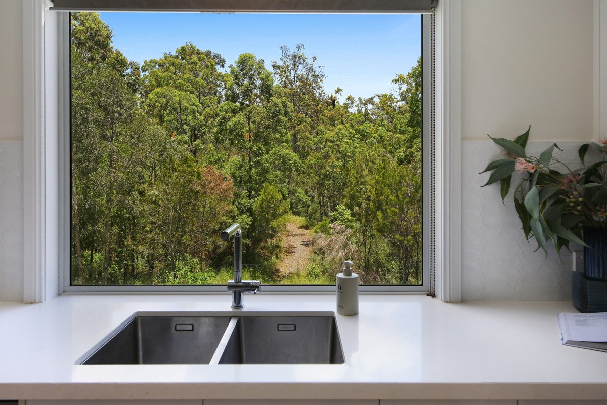 5 Golden Grove Boulevard Reedy Creek 5