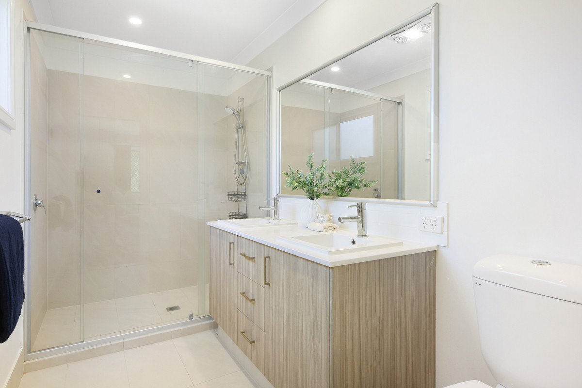 5 Golden Grove Boulevard Reedy Creek 17