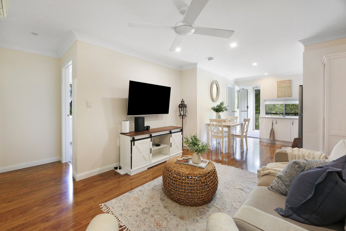 5 Golden Grove Boulevard Reedy Creek 24