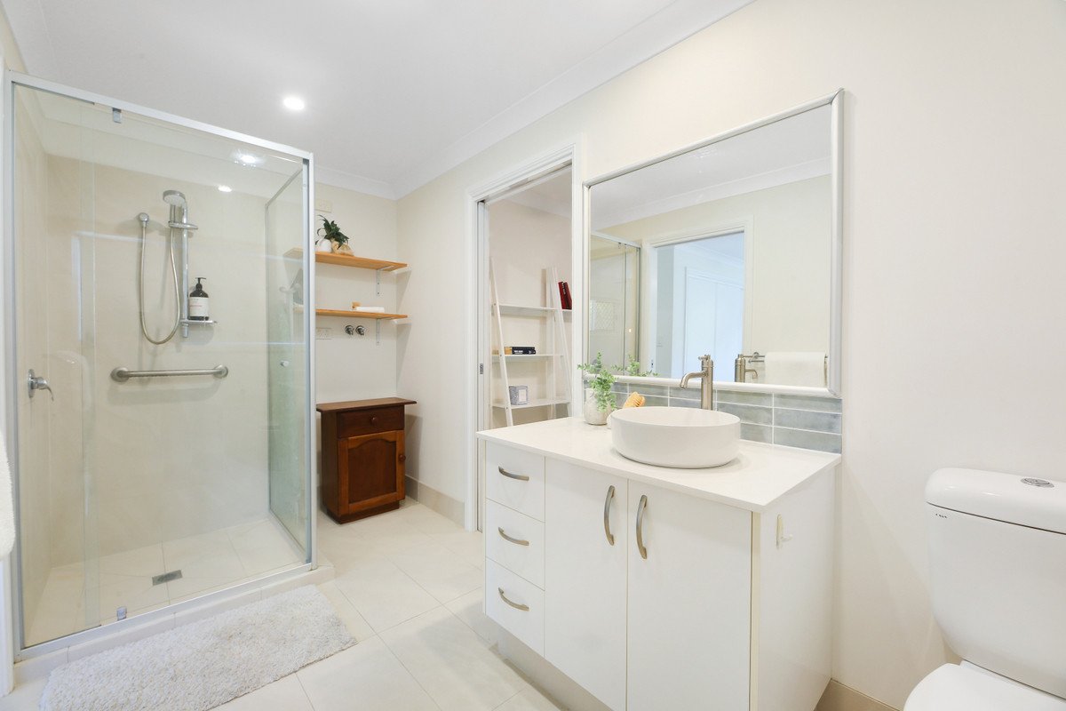 5 Golden Grove Boulevard Reedy Creek 26