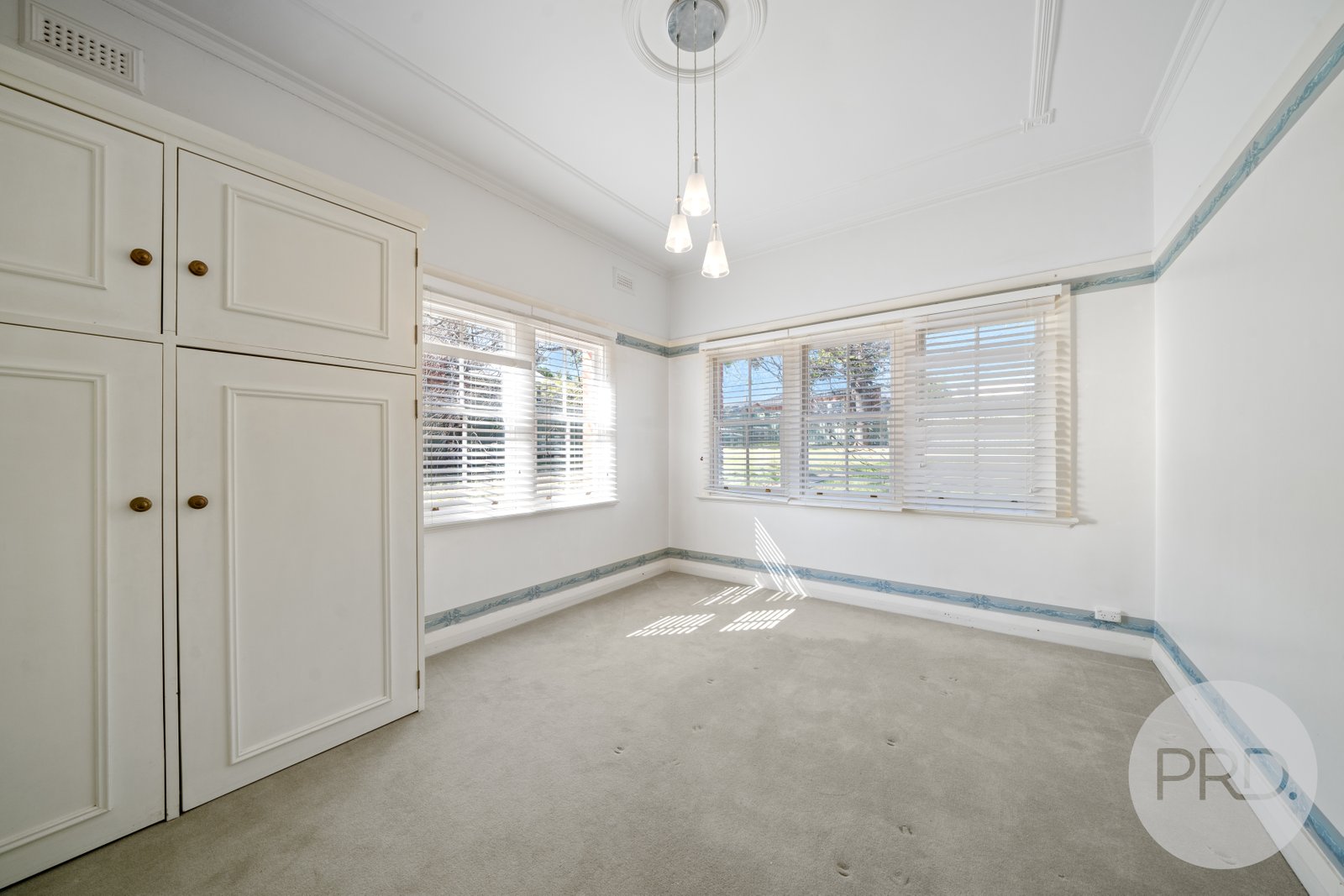 5 Grandview Avenue TURVEY PARK 13