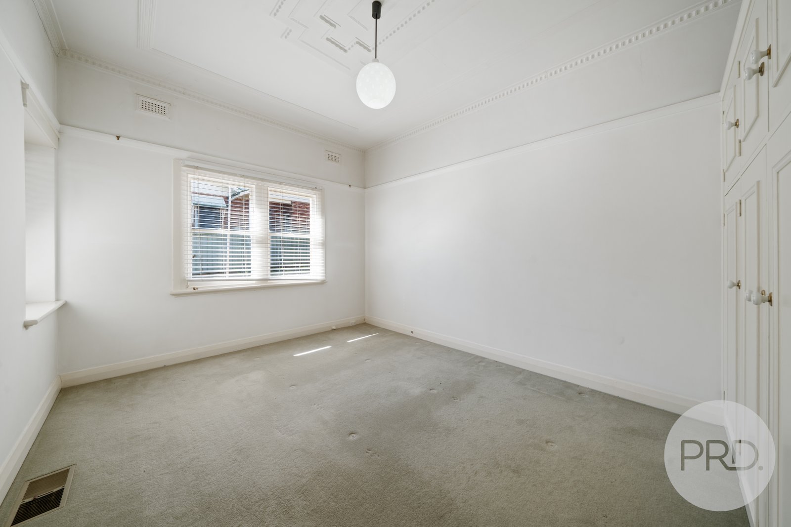 5 Grandview Avenue TURVEY PARK 14