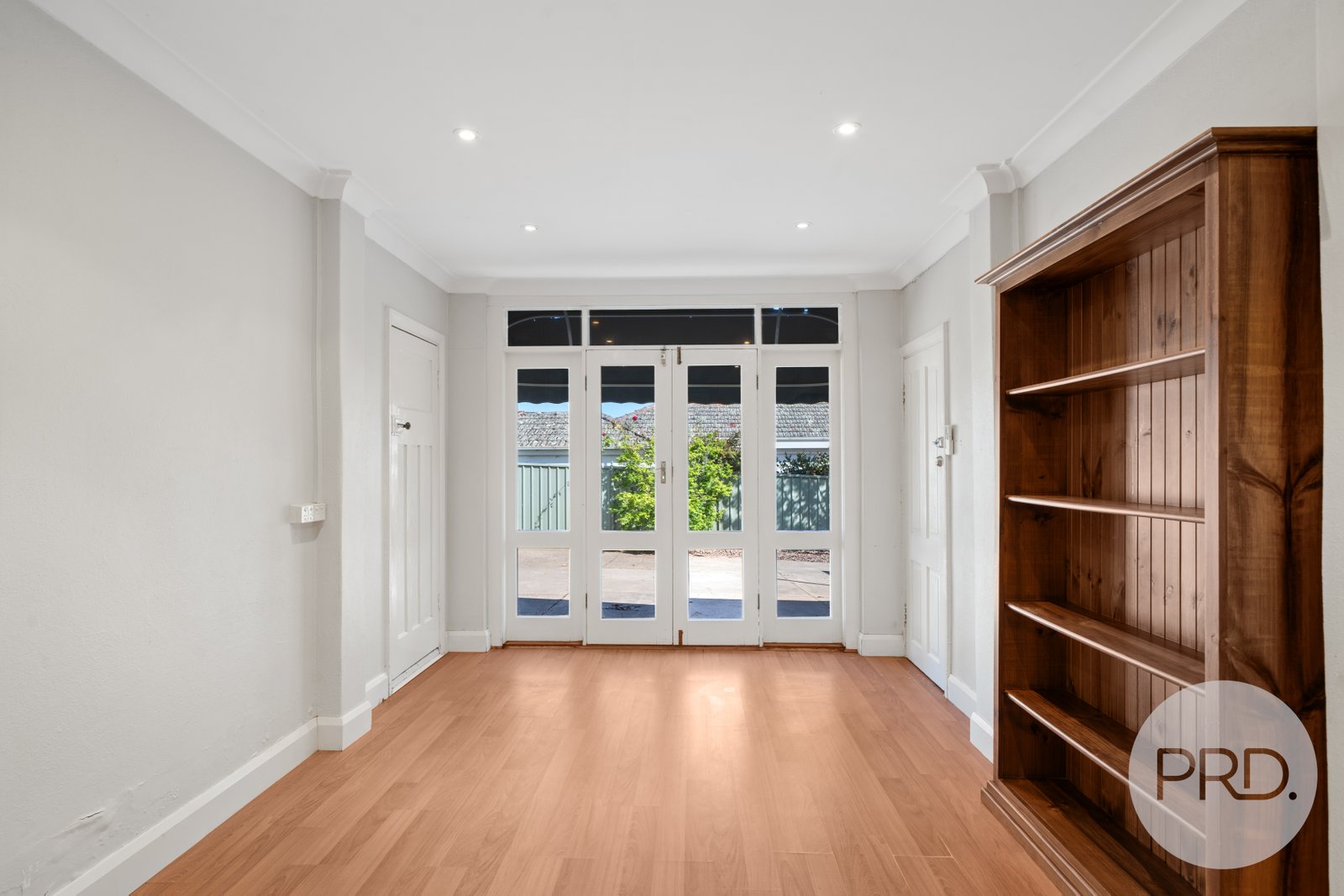 5 Grandview Avenue TURVEY PARK 18