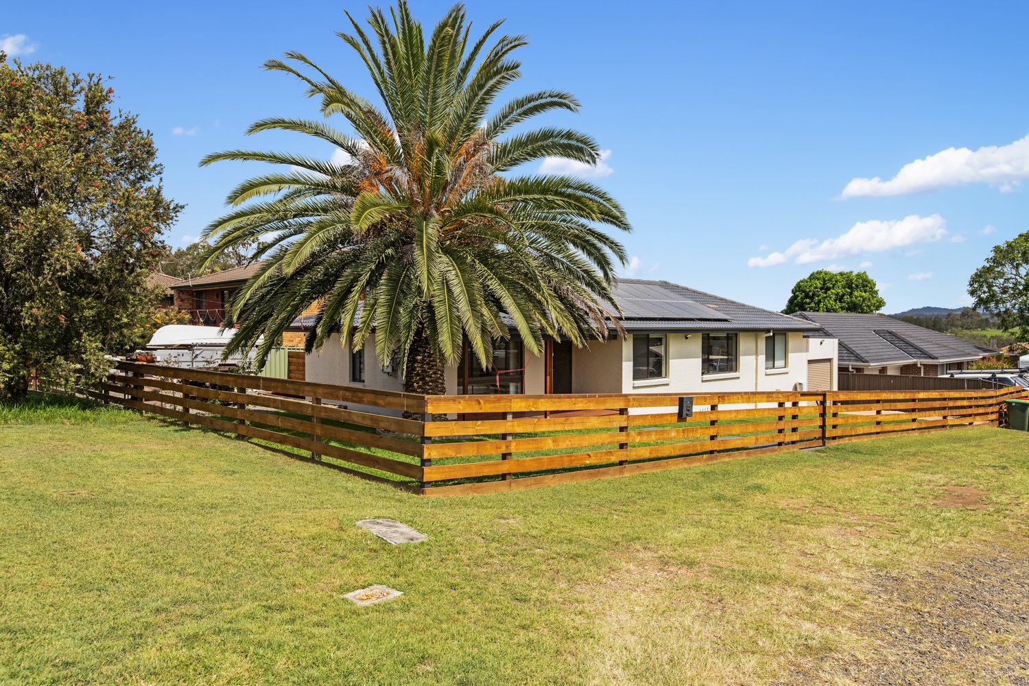 5 Grape Street BRANXTON 13