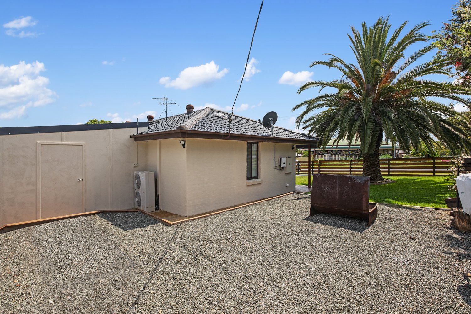 5 Grape Street BRANXTON 19