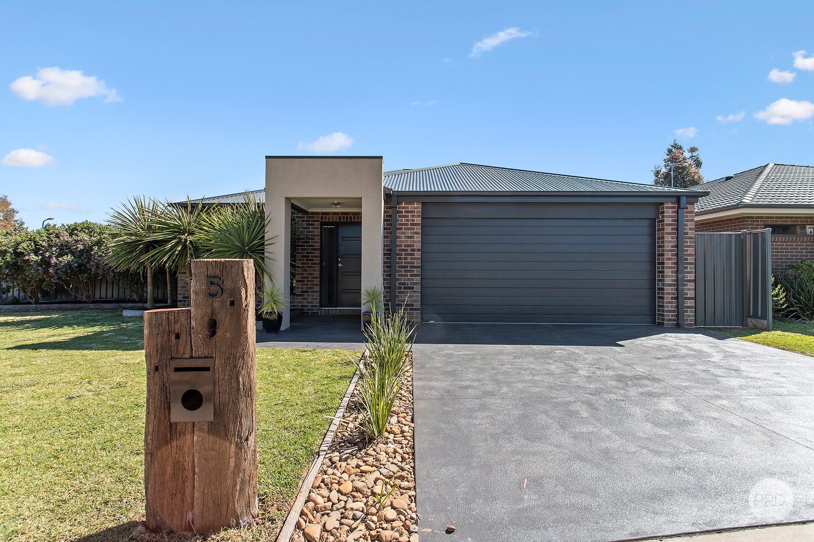 5 Grayton Street MARONG 1