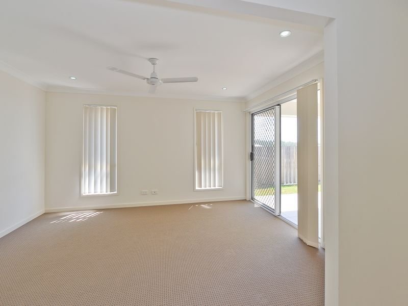 5 Greengard Place KIRKWOOD 4