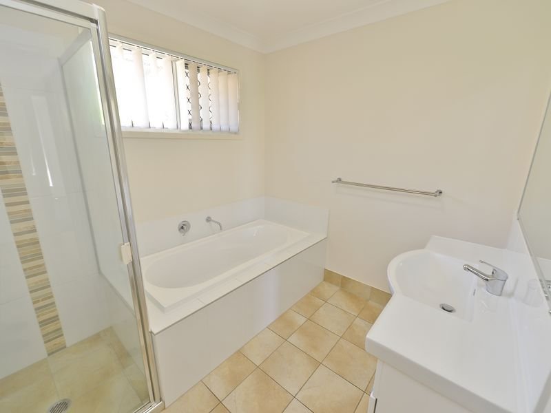 5 Greengard Place KIRKWOOD 7