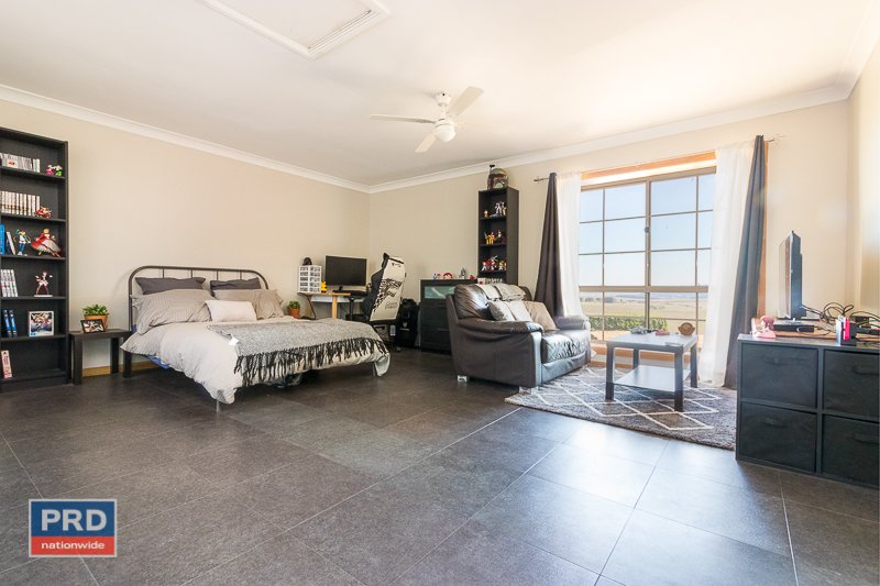 5 Greenhill Lane BUNGENDORE 16