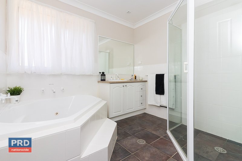5 Greenhill Lane BUNGENDORE 17