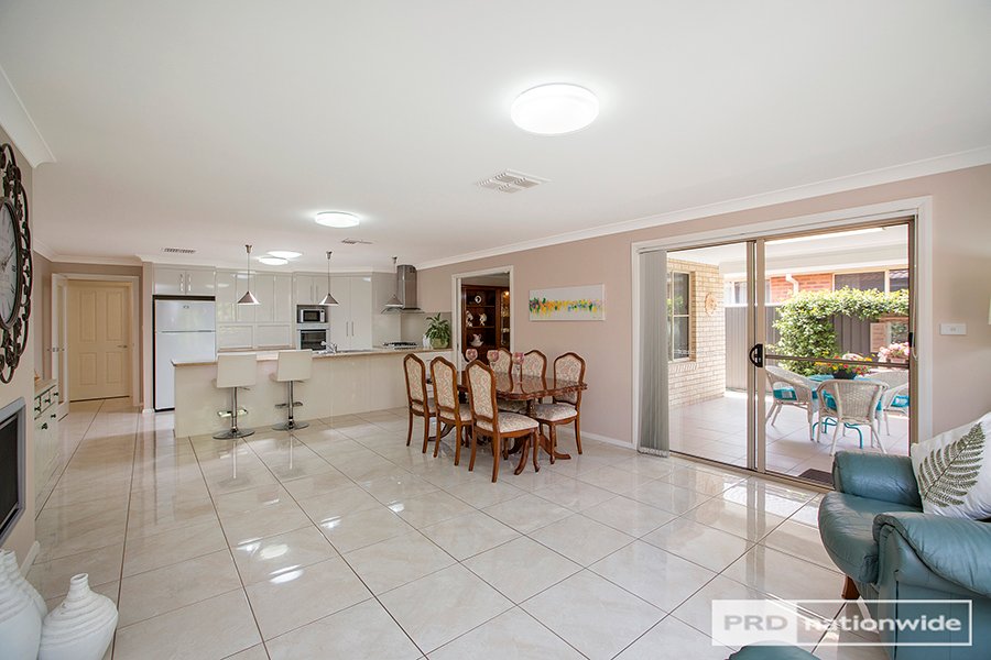 5 Gregory Close TAMWORTH 5